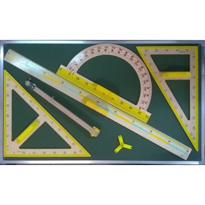 Magnetyczne przybory, przyrządy tablicowe drewniane - zestaw z zieloną tablicą